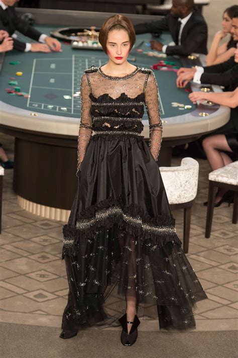 chanel défilé casino